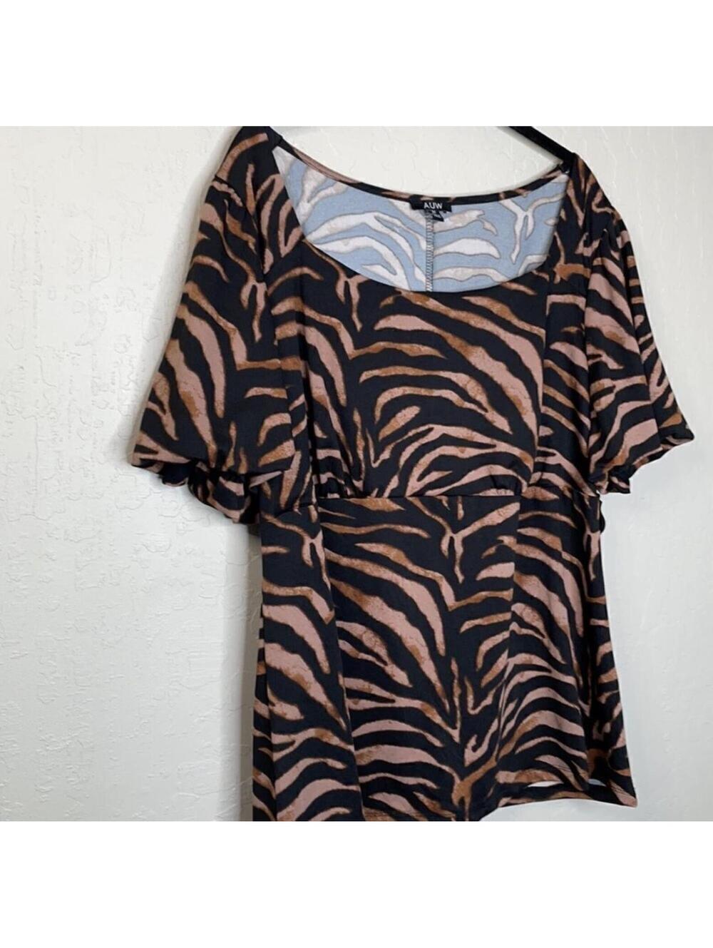 A.U.W leopard print blouse